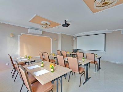 Wiatraczna Hotel Warszawa Eksteriør billede